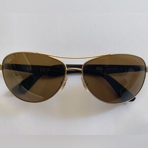 Ray Ban’s Aviator Polarized Sunglasses